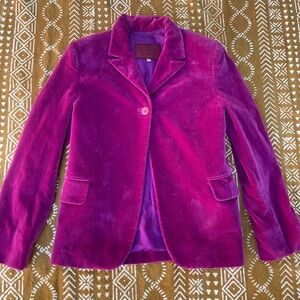 Pink Velvet Blazer with Notched Lapel and Tailored Fit